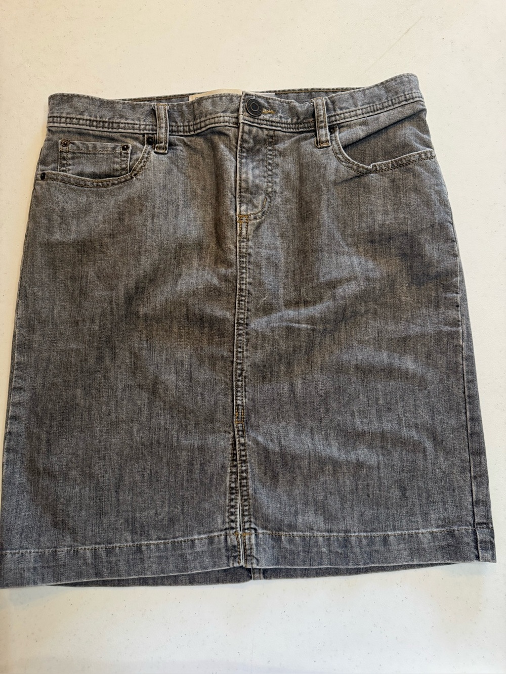 GAP Gray Denim Pencil Skirt size 6